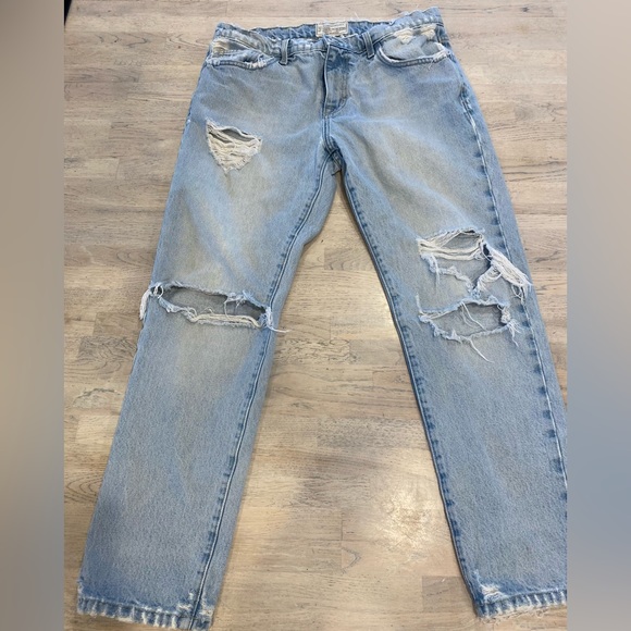 CURRENT/ELLIOT- The fling Boyfriend Jeans /Alta Destroy/Size 29 - Picture 3 of 14